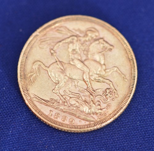 Lot 135 - A Victorian gold sovereign,1889.
