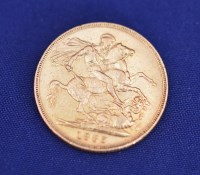 Lot 143 - A Victorian gold sovereign, 1885.