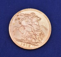 Lot 146 - A George V gold sovereign, 1913.