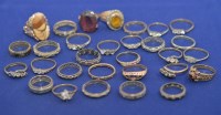 Lot 251 - A large quantity of yellow and white metal set...