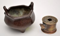 Lot 530 - Small Chinese bronze censer, the hexagonal...