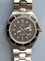 Lot 814 - Omega Seamaster: a gentleman's stainless steel...