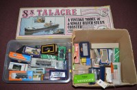 Lot 290 - A quantity of 00 and H0-gauge railway models,...