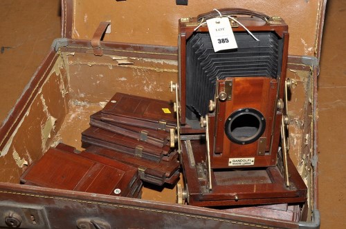 Lot 385 - A Gandolfi mahogany quarter plate camera, with...