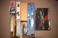 Lot 1005 - A quantity of model kits by Airfix; Tamiya;...