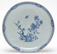 Lot 448 - A Chinese blue and white shallow bowl, with...