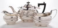 Lot 559 - An Edwardian three-piece tea service, by...