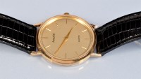 Lot 694 - Accurist: a gentleman's 9ct. gold cased quartz...