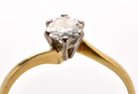 Lot 721 - A single stone solitaire diamond ring, the...