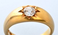 Lot 824 - A single stone diamond ring, the old cut...