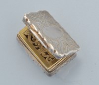 Lot 889 - A Victorian silver vinaigrette, by George...