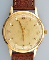 Lot 909 - A 14ct. yellow gold cased Eterna-matic...