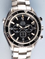 Lot 915 - Omega Seamaster: a gentleman's stainless steel...