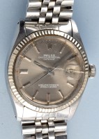 Lot 928 - Rolex Oyster Perpetual Datejust: a gentleman's...