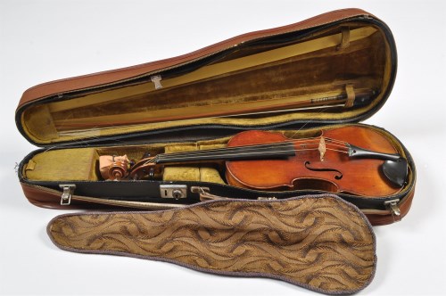 Lot 1124 - A 19th Century violin, bearing label 'Joannes...