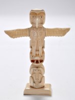 Lot 394 - A late 19th/early 20th Century native American...