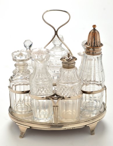 Lot 1086 - A George III cruet stand, probably by Duncan...