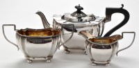 Lot 525 - A George IV three-piece tea service, by J....