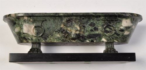 Lot 825 - A 19th Century carved green marble tub-shaped...