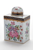 Lot 162 - Samson Armorial Famille Rose tea caddy and...