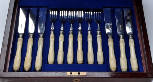 Lot 659 - Six Victorian fish knives and six matching...