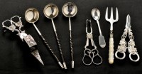 Lot 541 - A mixed lot, comprising: three toddy ladles...