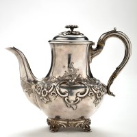 Lot 584 - A William IV coffee pot, by Thomas Wimbush &...