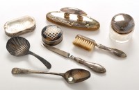 Lot 658 - A Georgian caddy spoon with shell bowl (split);...