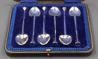 Lot 516 - Six George V coffee spoons, in the Arts &...