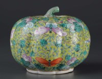 Lot 1023 - A Famille Vert covered box of melon form,...