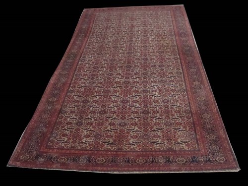 Lot 1172 - A mid 20th Century Hamadan carpet, with Herati...