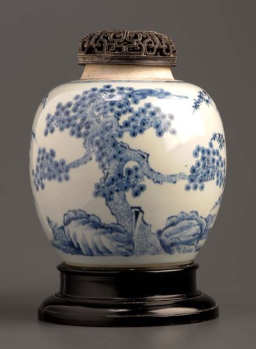 Lot 25 - A blue and white ginger jar, painted with the '...
