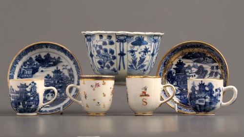 Lot 36 - A group of 18th Century porcelains, comprising:...
