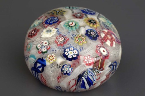 Lot 104 - A paperweight, probably French, with...