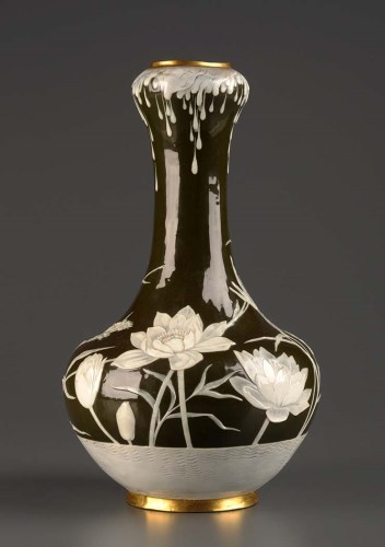 Lot 112 - Mintons: a Pâte sur Pâte vase, of 'Garlic neck'...