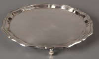 Lot 684 - An Elizabeth II salver, by Edward Viners,...