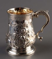 Lot 719 - A George III christening tankard, by Crispin...