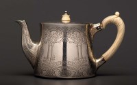 Lot 734 - A William IV teapot, by Robert Garrard II,...