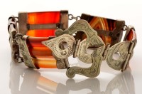 Lot 913 - A late Victorian Scottish agate and silver...