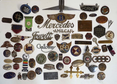 Lot 1118 - A large collection of vintage car badges,...
