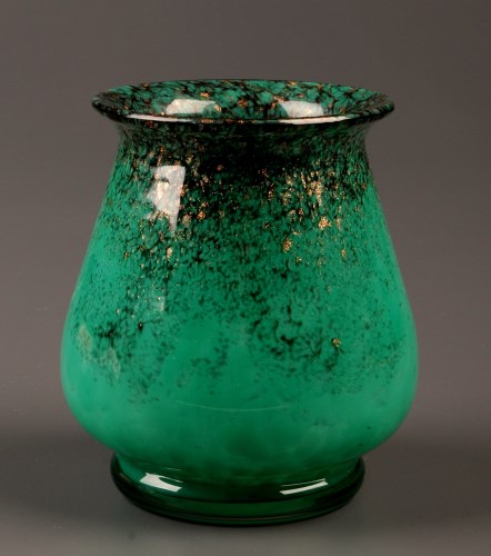 Lot 226 - A Monart vase, of ''RA'' shape of mottled...