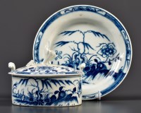 Lot 360 - A Worcester blue and white butter tub and...