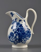 Lot 367 - A Worcester blue and white ewer form jug,...