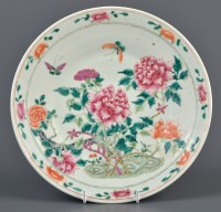 Lot 414 - A Famille Rose charger, late 19th Century...