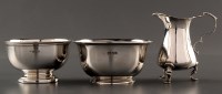 Lot 776 - A George V sugar bowl, maker's mark rubbed,...