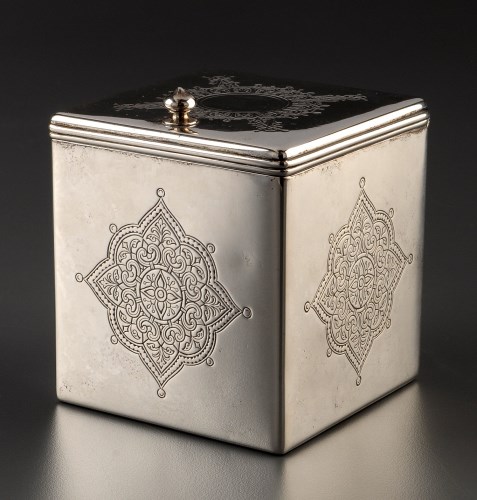 Lot 962 - A late 19th Century Russian silver tea caddy,...