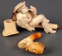 Lot 1182 - A 19th Century meerschaum pipe, the bowl...