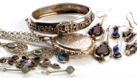 Lot 789 - A quantity of silver jewellery, to include: a...