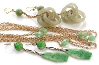 Lot 810 - A quantity of jadeite and green stone...