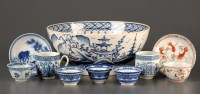 Lot 331 - A blue and white Pearlware bowl, late...